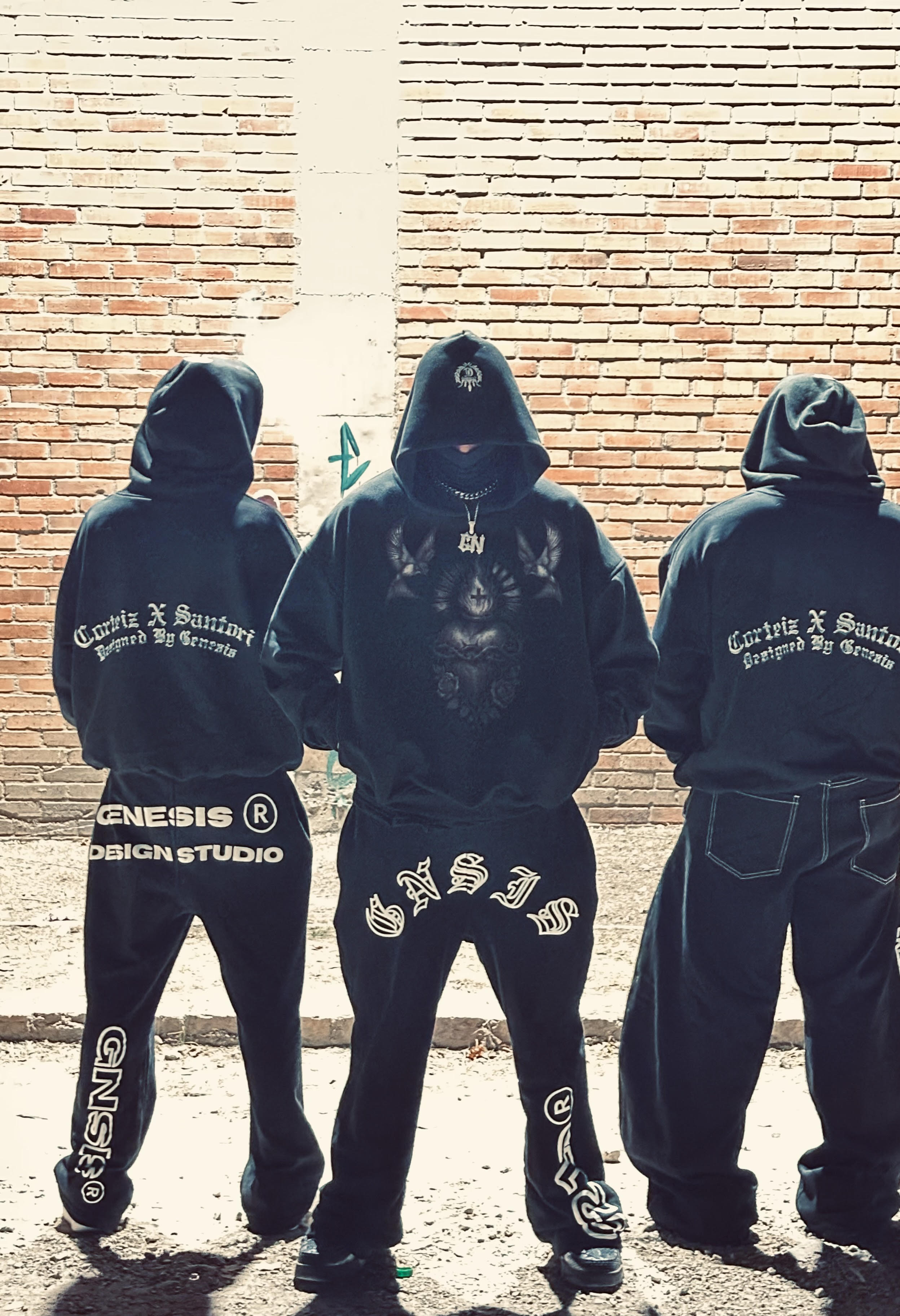 HOODIE SAGRADO CORAZÓN GENESIS X CORONA